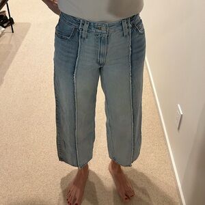 Levi's Women's Light Blue Barrel Leg Jeans